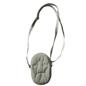 🍋 lululemon athletica Quilted Maple Leaf Crossbody in Light Gray